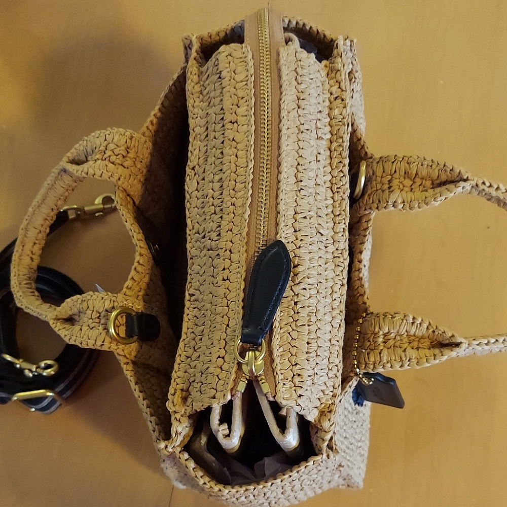 Coach Cargo Tote 26, NWT, Straw w/Black Accents - Picture 4 of 16